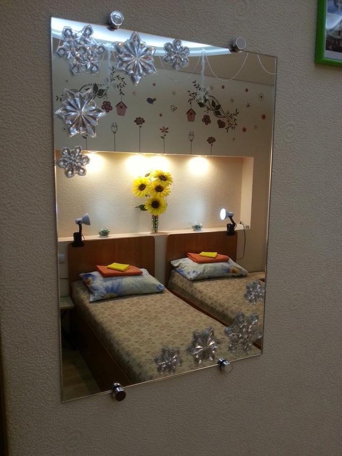 Guest Rooms Apelsin Isjevsk Eksteriør billede